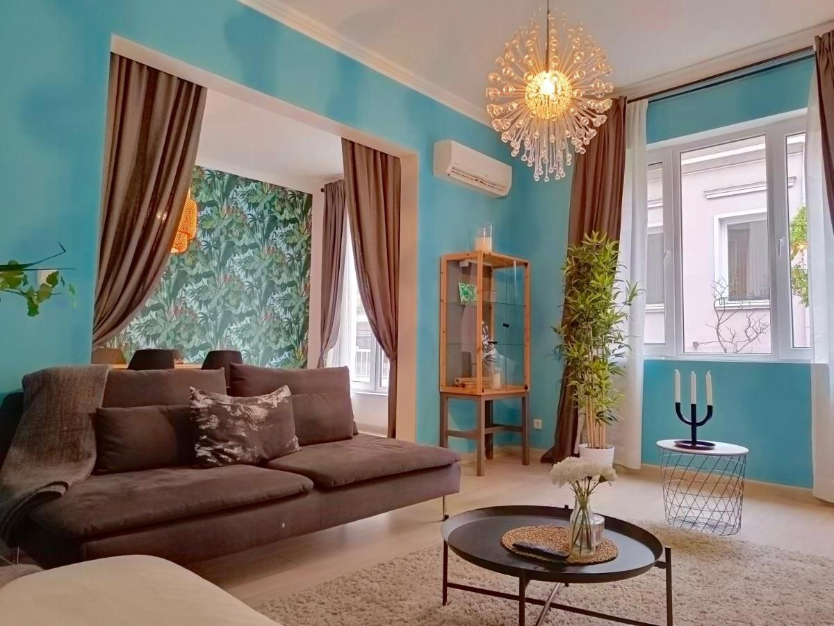 Newly Refurbished Apartment In The City Center Sofia Buitenkant foto