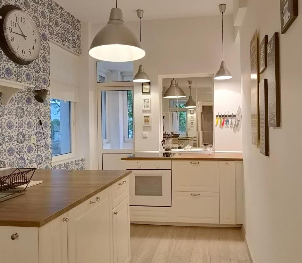 Newly Refurbished Apartment In The City Center Sofia Buitenkant foto