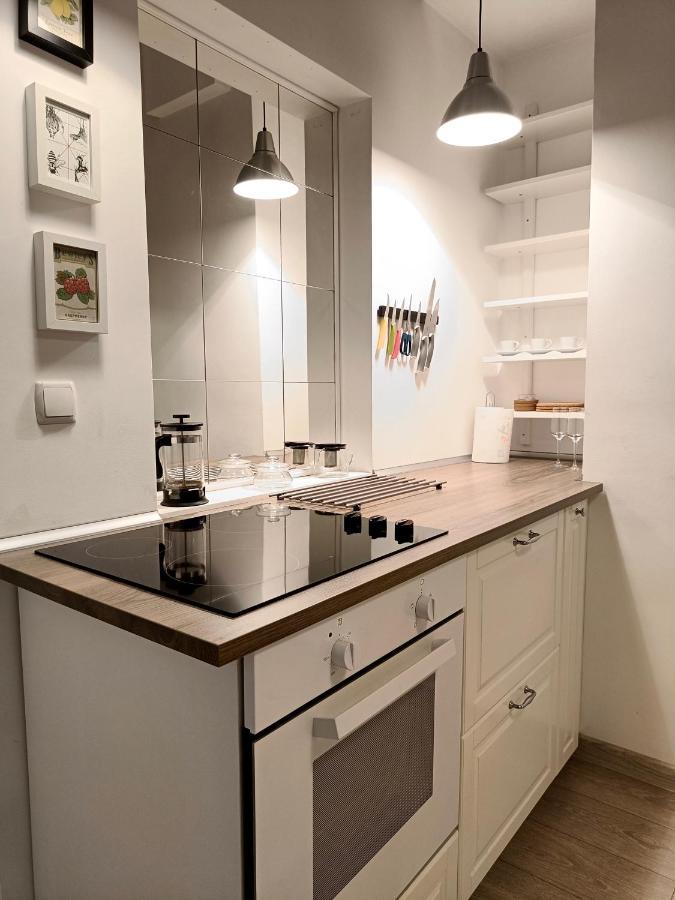 Newly Refurbished Apartment In The City Center Sofia Buitenkant foto