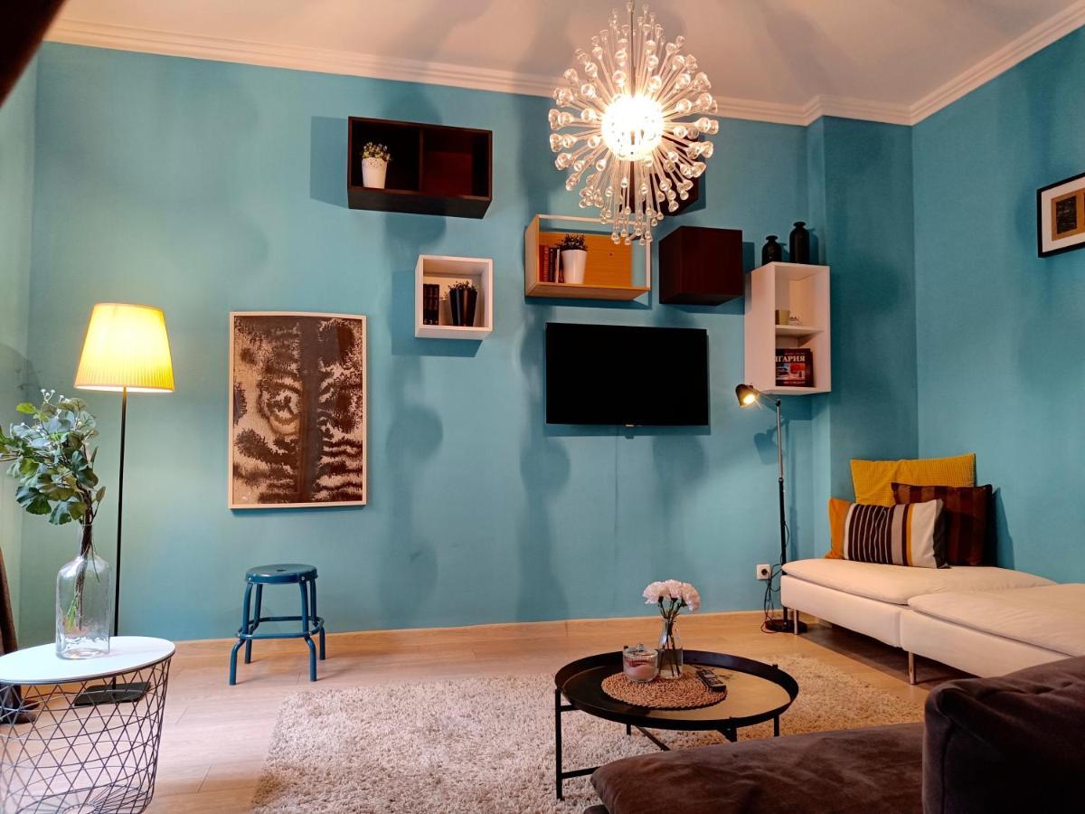 Newly Refurbished Apartment In The City Center Sofia Buitenkant foto